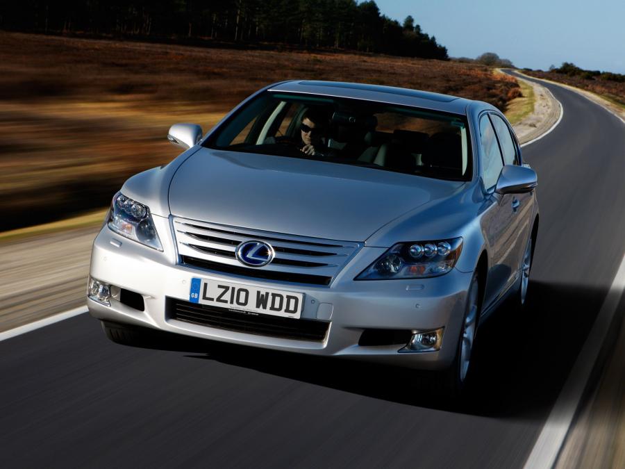  Lexus LS600h L 2009 года  (UK) (фото 7 из 11)